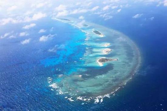 航拍中国南海岛屿。图|新华社