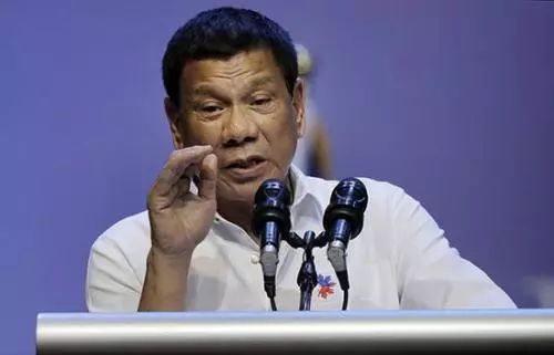 菲律宾总统当众表白中国：相比美国 我更需要你