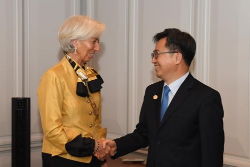 韩财长同IMF总裁商讨政府干预汇市细节公开问题