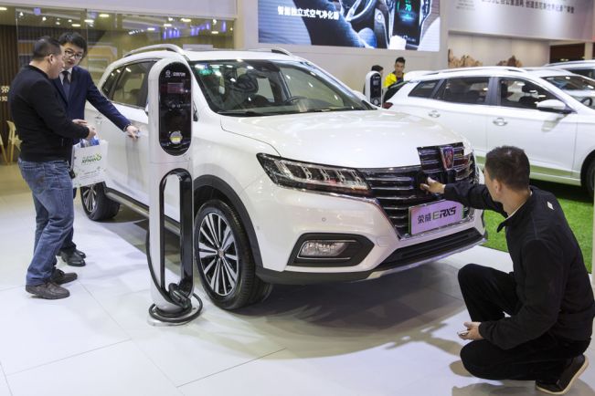 中国降低汽车进口关税 传特斯拉在华车型将全面降价