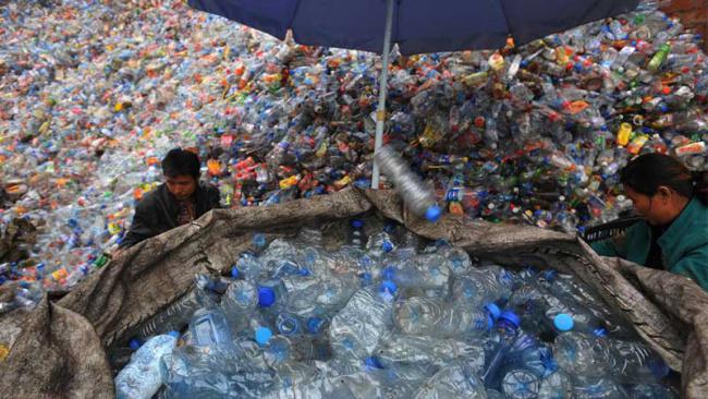 中国禁止洋垃圾令日本很受伤 日媒:全球废塑料失去归宿