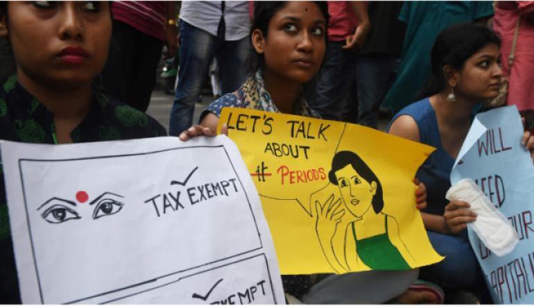 印度取消卫生巾进口关税：经期无法上学致女性辍学