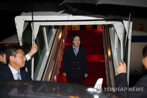 韩第一夫人结束访印回国