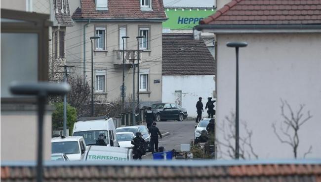 法国圣诞集市枪击案在逃凶手被警察击毙