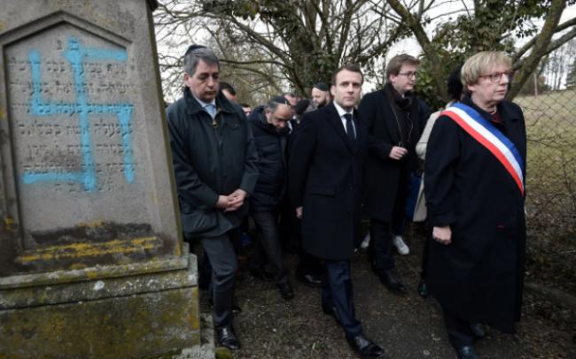 法国出现“反犹”声音 100座犹太人坟墓被涂上纳粹标志