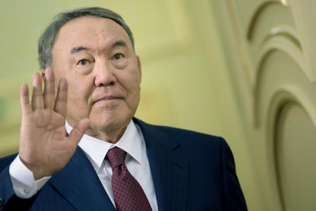 哈萨克斯坦总统突然宣布辞职 疑因经济改革无起色