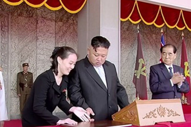 金正恩胞妹被曝进朝鲜权力核心圈 高层见她全起立 