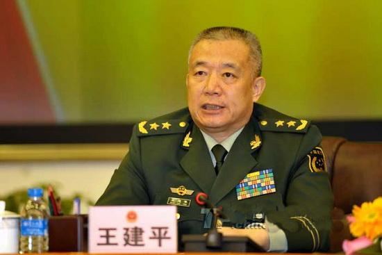 原武警司令落马内幕:邻居从一块菜地看出危机征兆
