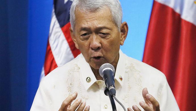 菲律宾外长：菲律宾对争议岛屿并不拥有所有权