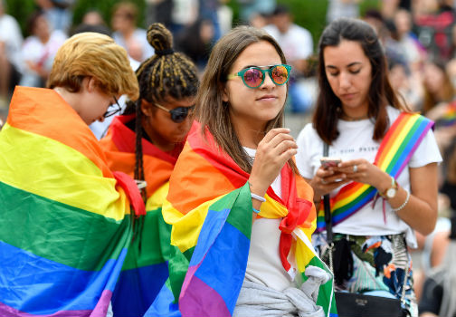 1498802073414057494.jpg 17岁女孩玩蹦极身亡 竟是因为教练英语差