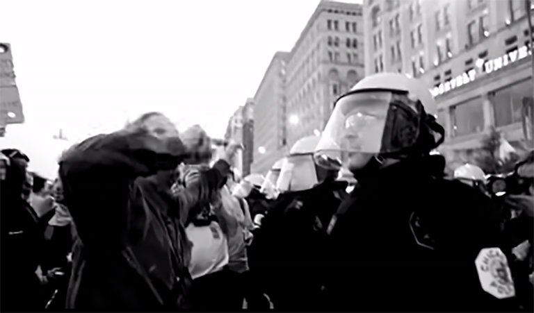 美国步枪协会发言人呼吁支持者们同反特朗普暴力游行者展开战斗