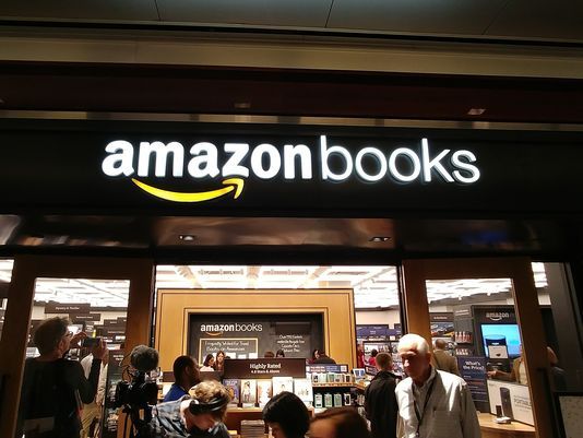 亚马逊在纽约开设实体书店