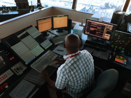 美国众议院就空管私有化举行投票