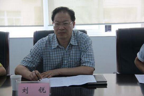 凌晨被通报嫖娼落马，这位纪委书记刚履新半年