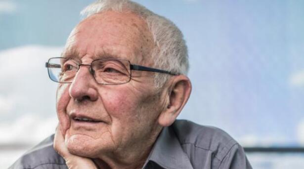 82岁的他捐5000万纽币新西兰建医院 称会比政府更高效