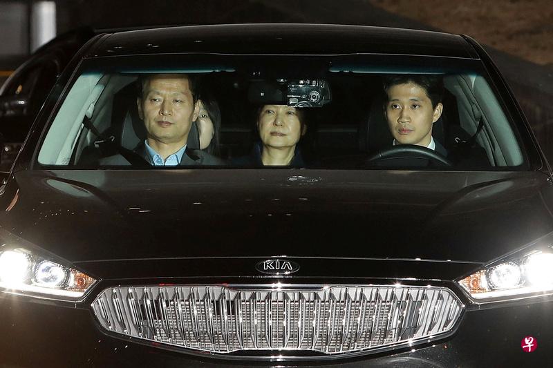 韩前总统朴槿惠受贿案首次预审 朴槿惠不认罪
