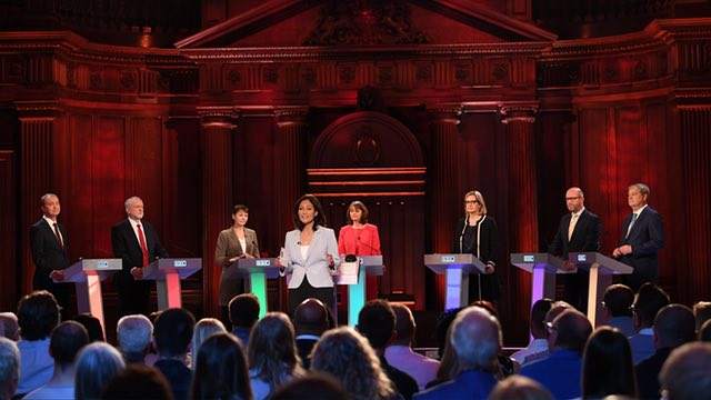 英国大选举行电视辩论 特雷莎·梅因缺席遭对手炮轰“没胆量”